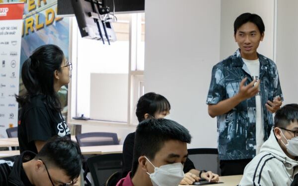 HEN Studio Tour 1 HEN Studio Tour 1